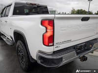 ENGINE DURAMAX 6.6L TURBO-DIESEL V8 B20-DIESEL COMPATIBLE (470 hp [350.5 kW] @ 2800 rpm 975 lb-ft of... (image 5)