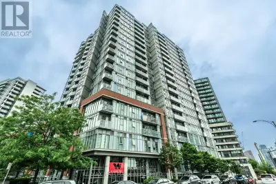 Welcome to your stunning loft-inspired condo with lake views in Toronto's vibrant Queen/King West ne...
