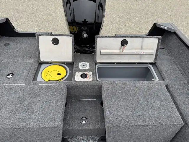 2026 TRACKER ProGuide V-175 Combo Fish & Ski-Fishing boat in Powerboats & Motorboats in Prince Albert - Image 25