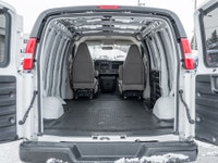 JUST LANDED 2025 CHEVROLET EXPRESS 2500!! SAVE THOUSANDS VERSUS BRAND NEW!!! MORE PHOTOS TO COMEPRIC... (image 7)