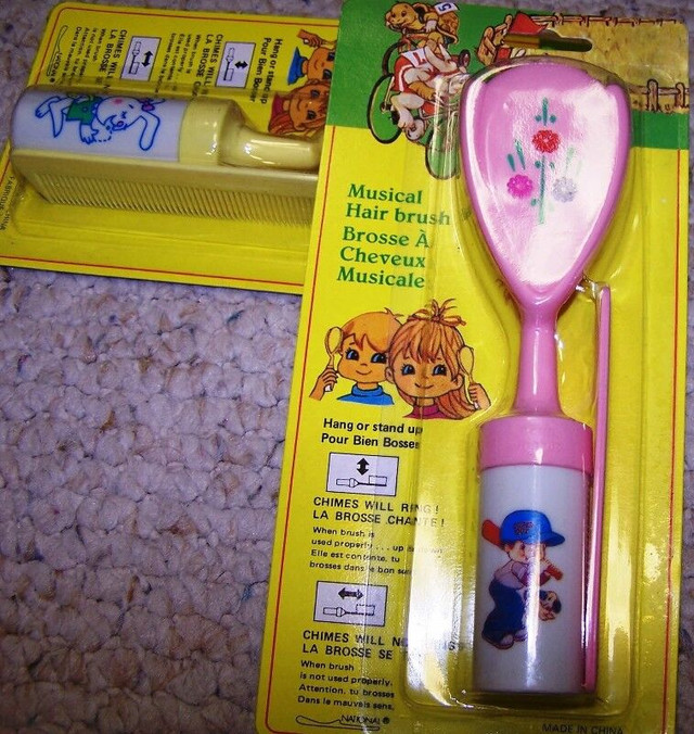 “Musical Hair Brush + Comb” – Educational Toy in Multi-item in City of Toronto - Image 2