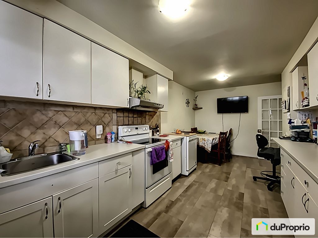 $975,000 - Triplex for sale in Pierrefonds / Roxboro — photo 3