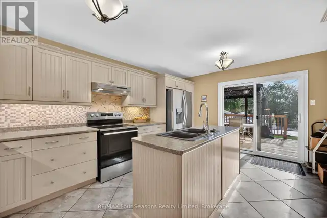 7 BATTEAUX ROAD Clearview (Nottawa), Ontario in Houses for Sale in Ottawa - Image 11