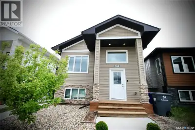 Welcome to this immaculate, turnkey 3+1 bedroom, 3-bathroom bi-level home with a fully developed 2-b...