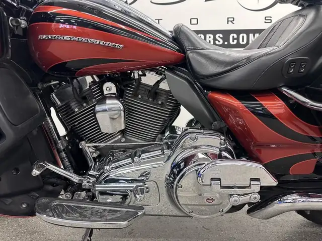 2015 Harley Davidson CVO Road Glide Ultra Touring - V6872 - -No  in Sport Touring in Markham / York Region - Image 15