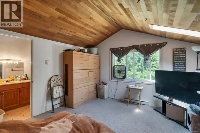 1376 Hooley Rd Quadra Island, British Columbia in Houses for Sale in Campbell River - Image 22