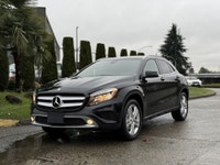 2016 Mercedes-Benz GLA250 4Matic AWD 2.0L 4cyl Bluetooth Heated Seats Panoramic Sunroof Front and Re... (image 3)