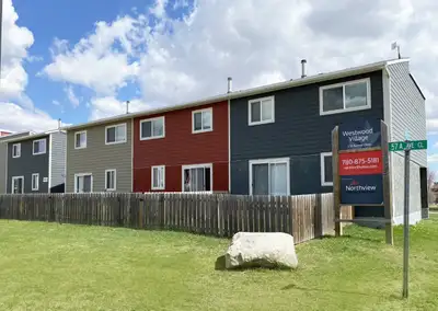 Westwood Village - 3 Bedroom 1 Bath Townhouse Apartment for Rent
