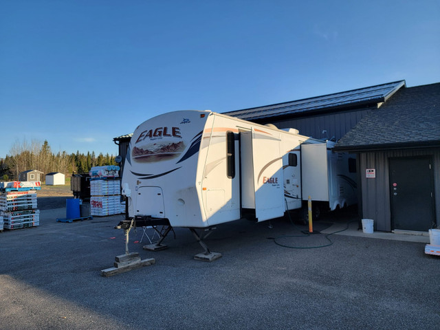 2012 Jayco Eagle Camper in Travel Trailers & Campers in Kenora - Image 2