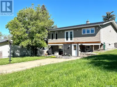 Nestled at the end of a peaceful street, this sun-filled 4 bedroom raised bungalow offers the perfec...