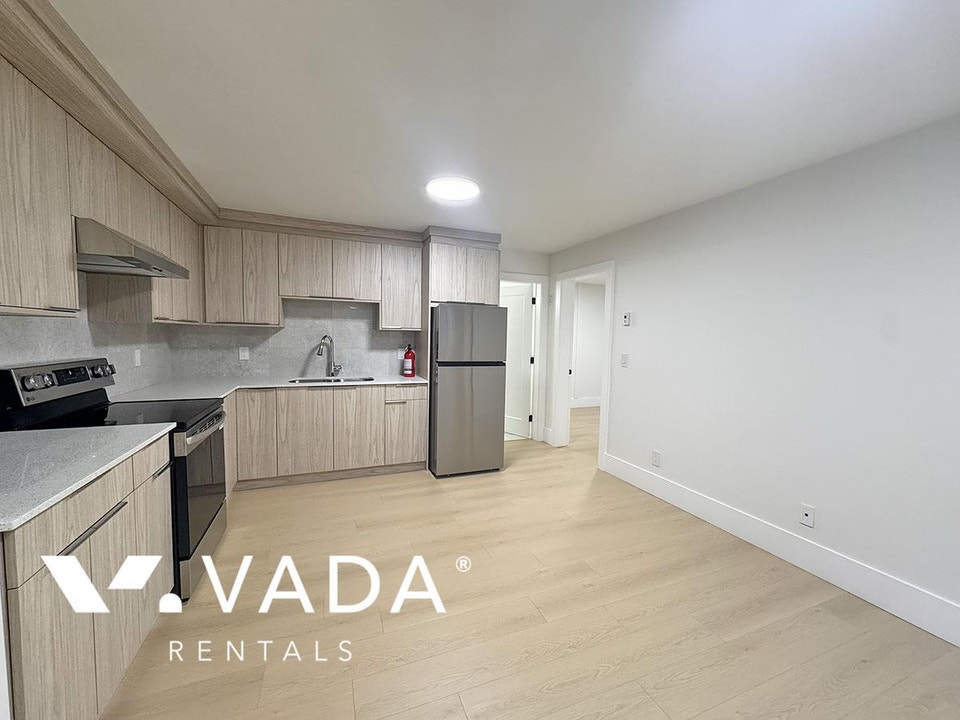 Capitol Hill 2 BR Basement Suite Rental 4967 Georgia St Burnaby: 4
