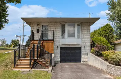 209 Elvira Street East