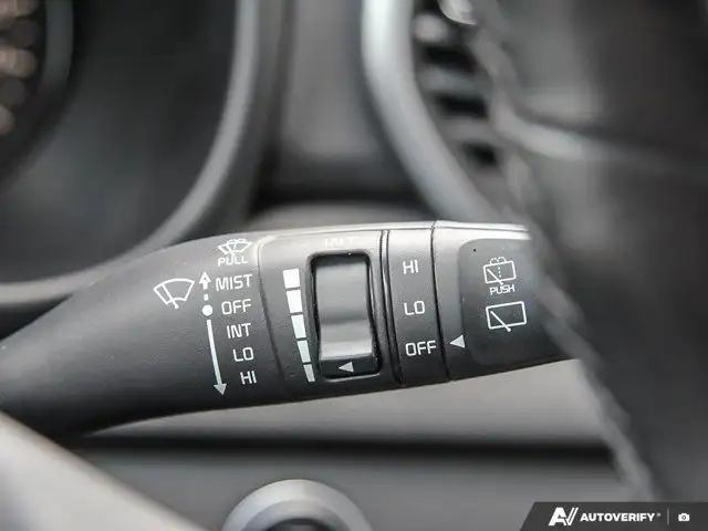 2020 Kia Sportage EX AWD | Apple CarPlay | Blind Spot in Cars & Trucks in London - Image 20