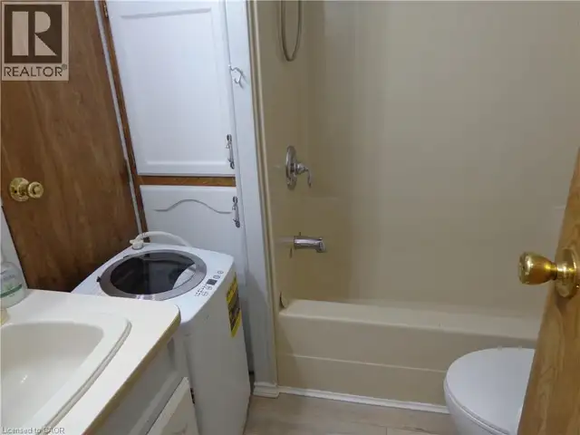1652 PUDDICOMBE Road Unit# 422 New Hamburg, Ontario in Houses for Sale in Kitchener / Waterloo - Image 13