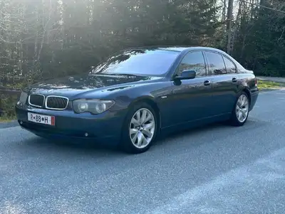 2003 BMW 730 I    ( RIGHT HAND DRIVE )