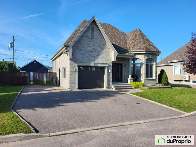 439 000$ - Maison à paliers multiples à vendre à St-Félicien dans Maisons à vendre  à Lac-Saint-Jean - Image 3