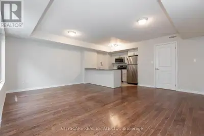 130 - 11 FOUNDRY AVENUE Toronto (Dovercourt-Wallace Emerson-Junc