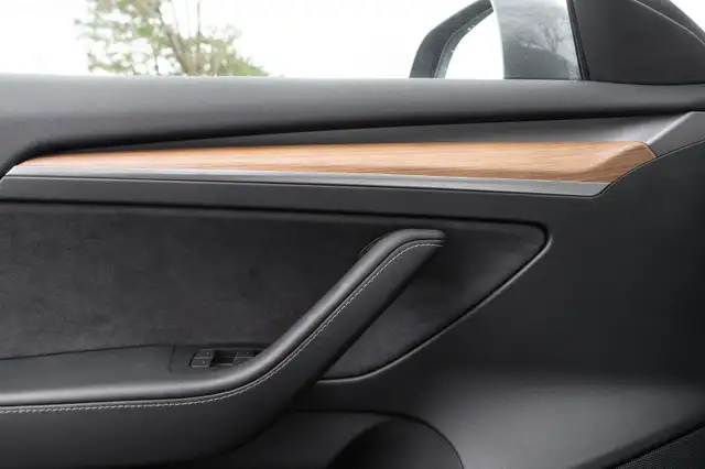 2023 Tesla Model 35919031874407833616