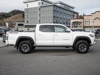 One Owner - Running Boards - Tonneau Cover - Multi Terrain Select - Keyless Ignition Built for adven... (image 9)