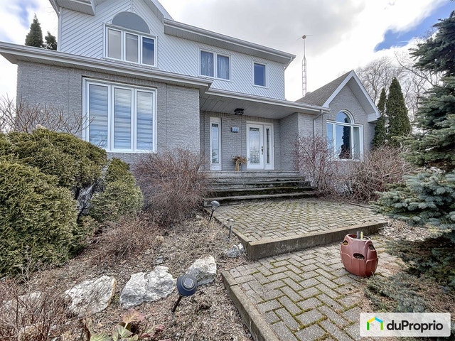 $380,000 - Country home for sale in St-Eloi — photo 2