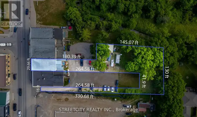 206 MAIN STREET North Middlesex (Parkhill), Ontario in Commercial & Office Space for Sale in Grand Bend - Image 4