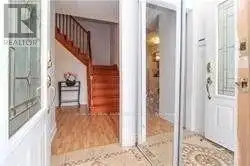 9 SALEM COURT Brampton (Brampton North), Ontario in Houses for Sale in Mississauga / Peel Region - Image 4
