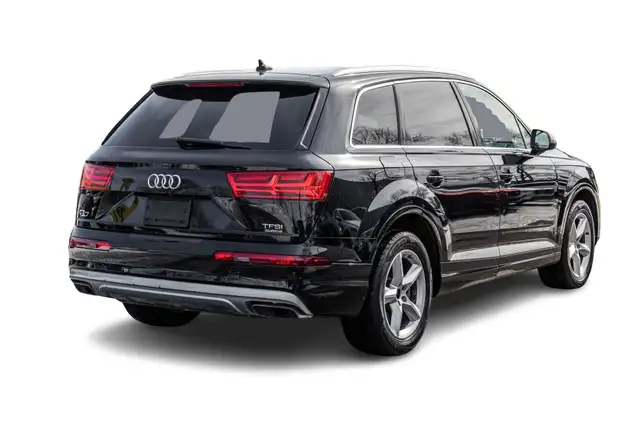 2017 Audi Q7 3.0T Komfort | Awd | Toit Panoramique | Awd | Toit  in Cars & Trucks in City of Montréal - Image 5