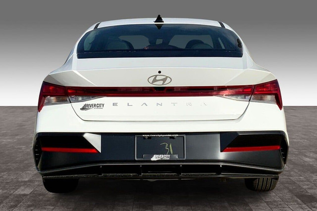 2025 Hyundai ELANTRA LUXURY in Cars & Trucks in Edmonton - Image 4