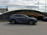 The 2024 Lexus RX 350h represents the absolute pinnacle of efficiency, luxurious refinement, and pro... (image 1)