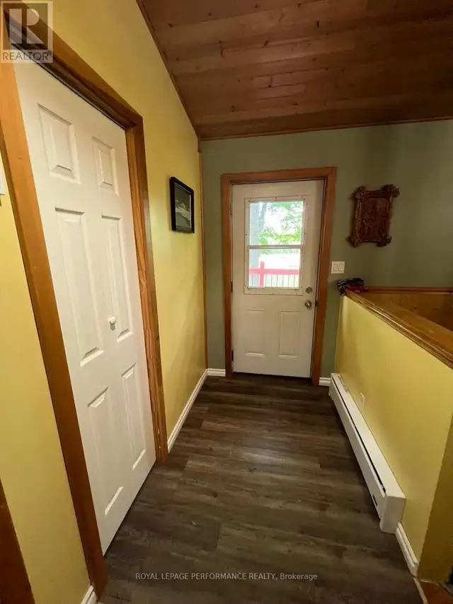 253 LACOURSE LANE Lanark Highlands, Ontario in Houses for Sale in Ottawa - Image 4