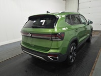 1.5L Turbocharged Engine | 7-Speed DSG Automatic Transmission | 4MOTION All-Wheel Drive | Heated Fro... (image 1)
