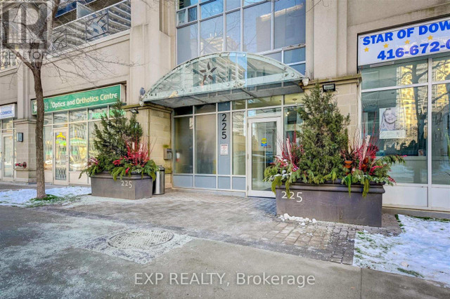 #407 -225 WELLESLEY ST Toronto, Ontario in Condos for Sale in City of Toronto - Image 2
