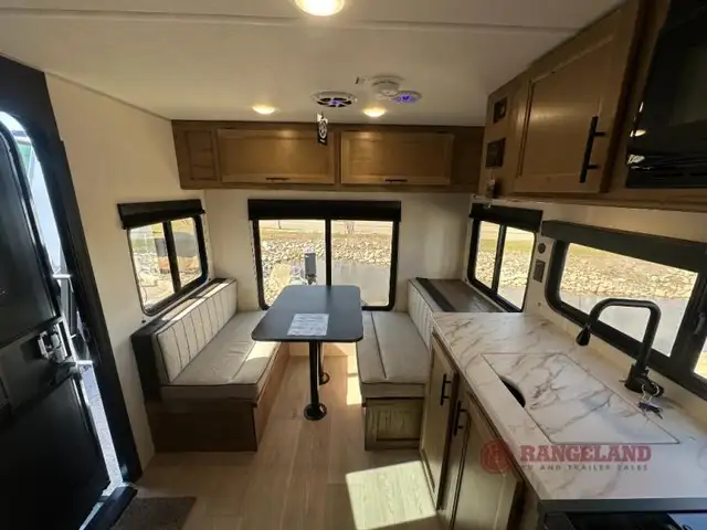 2025 Forest River RV Cherokee Wolf Pup 16CM in Travel Trailers & Campers in Calgary - Image 7