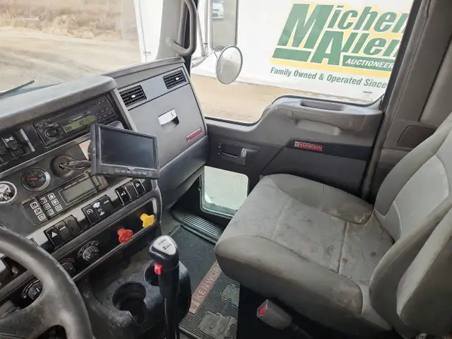 2008 Kenworth T800 in Heavy Trucks in St. Albert - Image 20
