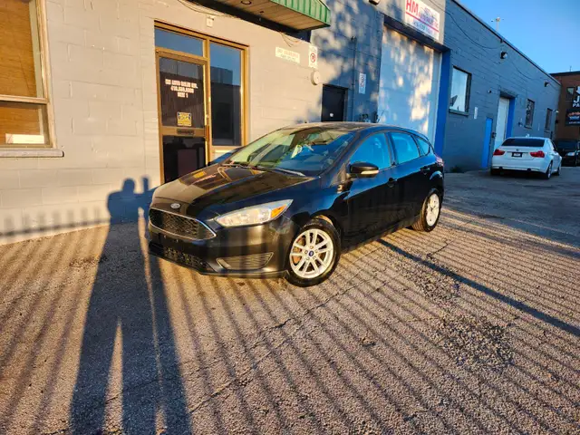 2015 FORD FOCUS SE  *** certified***