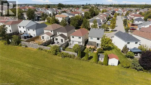 116 HENHOEFFER Crescent Kitchener, Ontario in Houses for Sale in Kitchener / Waterloo - Image 31