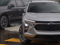 This Chevrolet Trax delivers a Turbocharged Gas 3-Cyl 1.2L/ engine powering this Automatic transmiss... (image 4)