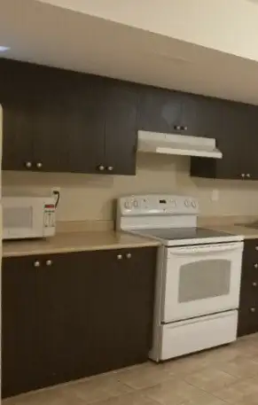 Private room in basement  near Derry/Mavis Mississauga - 725$
