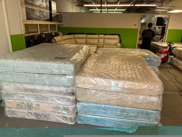 LIGHTLY QUEEN DOUBLE AND SINGLE SIZE USED MATTRESSES in Beds & Mattresses in Delta/Surrey/Langley - Image 7