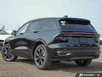Cooled Seats, Leather Seats! This 2025 Lincoln Nautilus blends an elegant exterior with astounding d... (image 2)