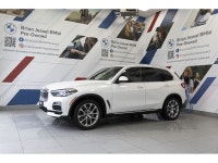 2019 BMW X5 xDrive40i 3.0L I6 DOHC 24V TwinPower Turbo AWD 8-Speed Automatic EXTERIOR - ALPINE WHITE... (image 4)