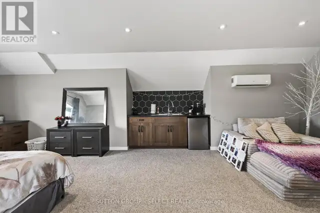 404417 UNION ROAD South-West Oxford, Ontario in Houses for Sale in Woodstock - Image 27