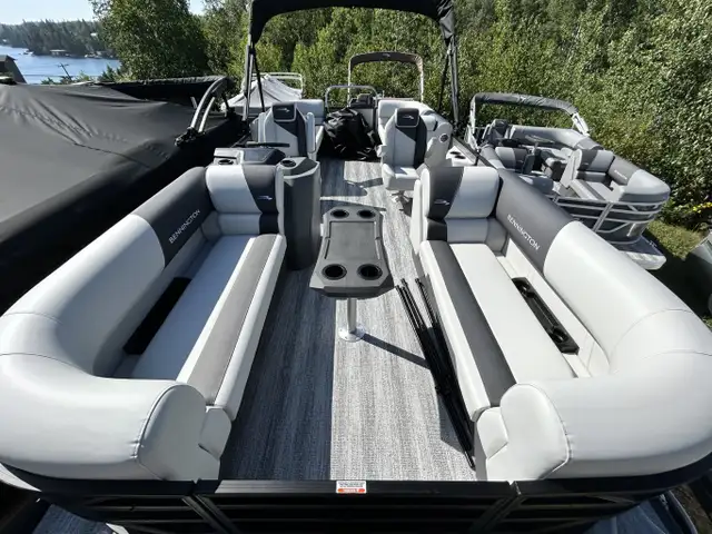 2026 Bennington 22SSR in Powerboats & Motorboats in Winnipeg - Image 4