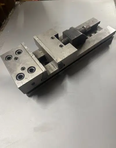 GS Modular Milling Vise, Jaw Width: 6", Opening: 8", View more