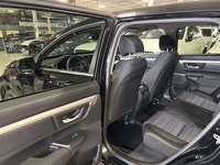 **FALL SPECIAL! **FEATURING : AWD, KEYLESS ENTRY, REMOTE START, HIGHLY EQUIPPED! FINISHED IN BLACK O... (image 4)