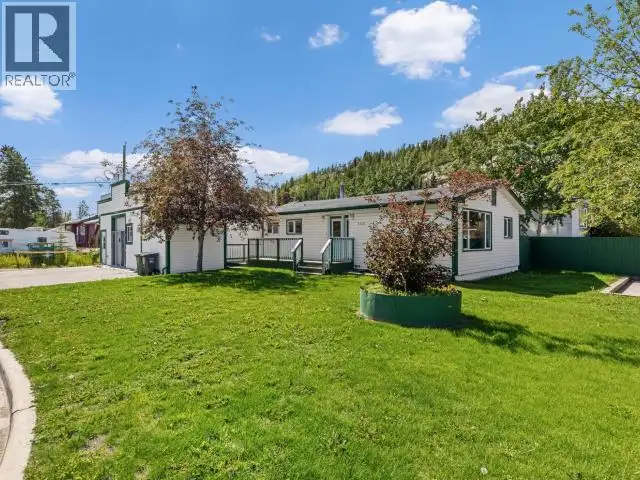 5078 5TH AVENUE Whitehorse, Yukon in Houses for Sale in Whitehorse - Image 3