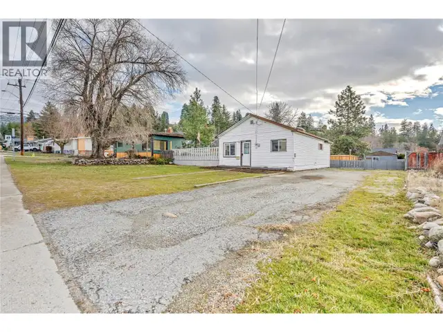 1190 Penticton Avenue Penticton, British Columbia in Houses for Sale in Penticton - Image 19