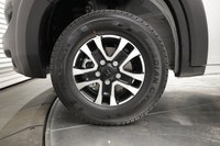 PREMIUM HEAVY-DUTY SUSPENSION, BLACK CLOTH FRONT BUCKET SEATS, COLD WEATHER GROUP, HEATED STEERING W... (image 7)