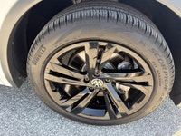 One Owner, R-Line Black Edition, AWD, Panoramic Roof, Leather Heated P/Seats, 2.0L Engine, Adaptive... (image 6)