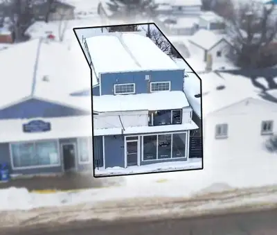 R37//Macgregor/Welcome to 90 Hampton St E in MacGregor! A turn key business opportunity located on t...